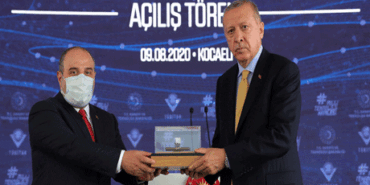 Cumhurbaşkanı-Erdoğan-Mustafa-Varank