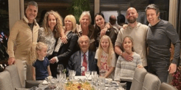 Emine-Tuncay-Özilhan,Yasemin-İzzet-Özilhan,İpek-Onur-Özkan,Türkan-Ziya-Tacir,Emine-Özilhan,Ela-Özilhan-