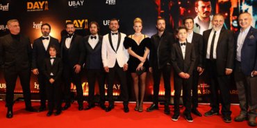 Dayı;-Bir-Adamın-Hikayesi-filminin-galası-yapıldı
