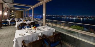 Izaka-Terrace-CVK-Park-Bosphorus-Hotel