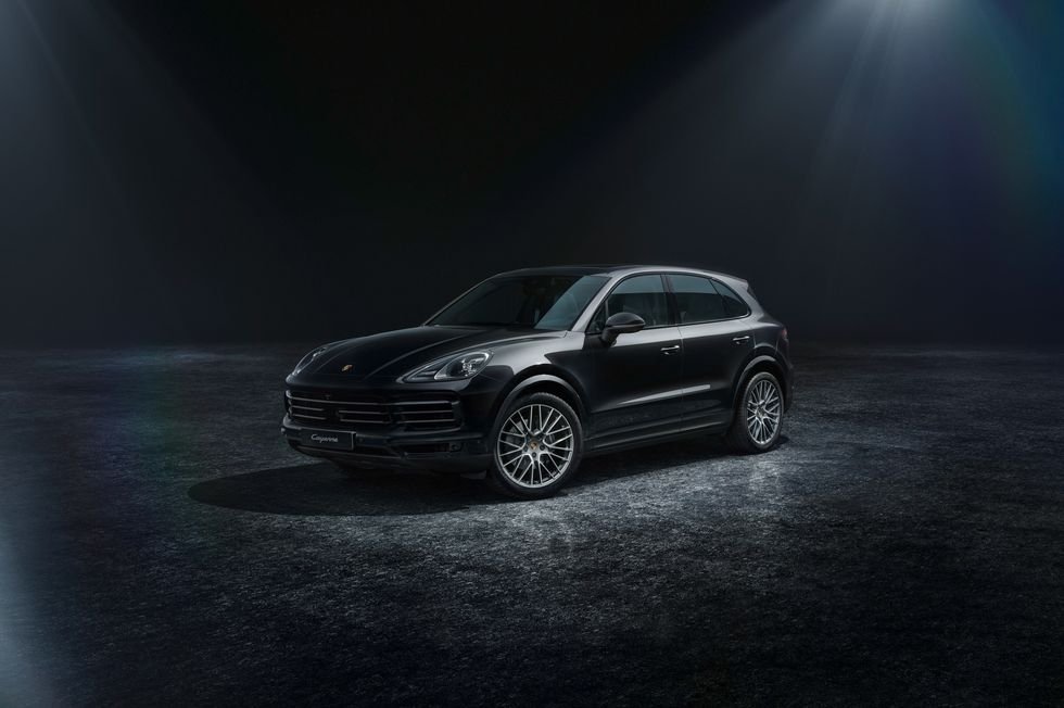 2022-porsche-cayenne-platinum-edition-1