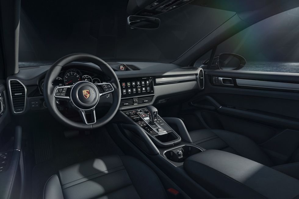 2022-porsche-cayenne-platinum-edition-5