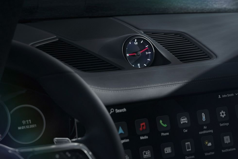 2022-porsche-cayenne-platinum-edition-6