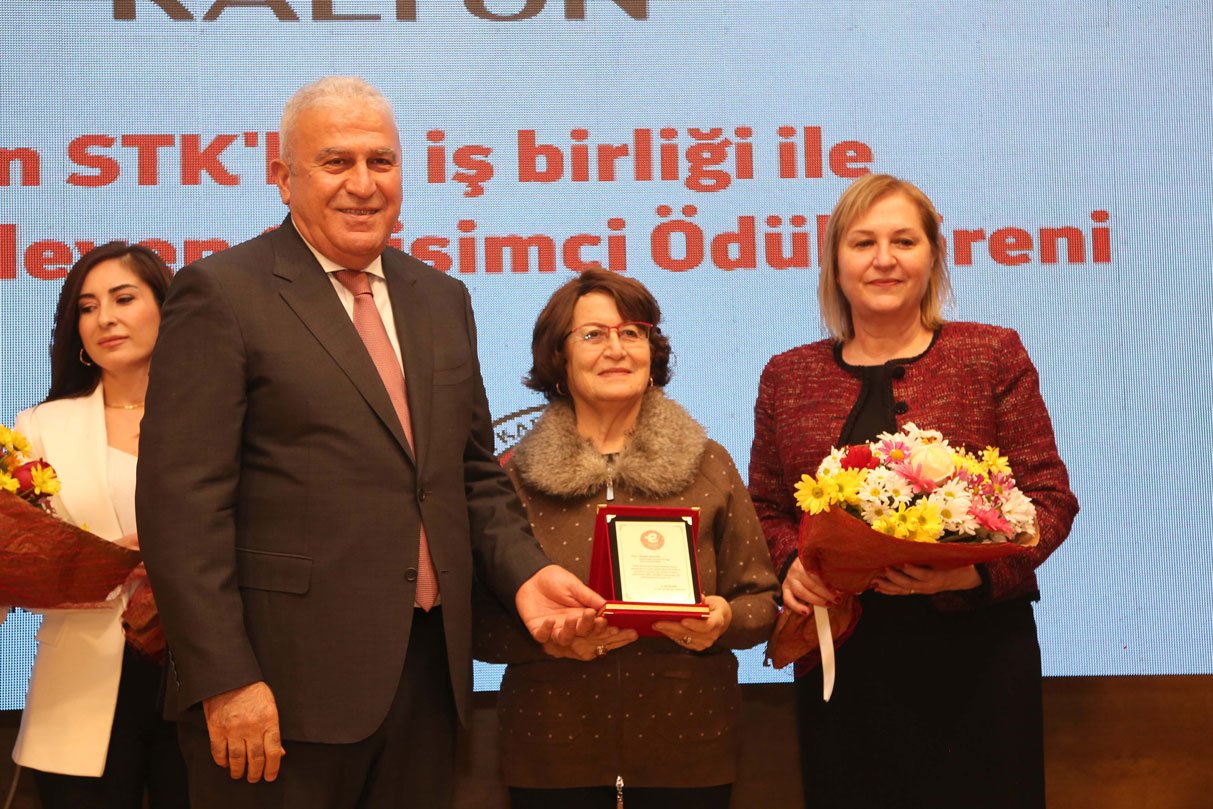 Aktif-Emekli-Kadinlar-Dernegi-Aydin-Sube-Baskani-Nazan-Sarierler-