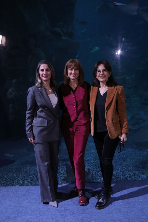 Dilek Çapanoğlu-Ceyda Düvenci-Dilara Koçak