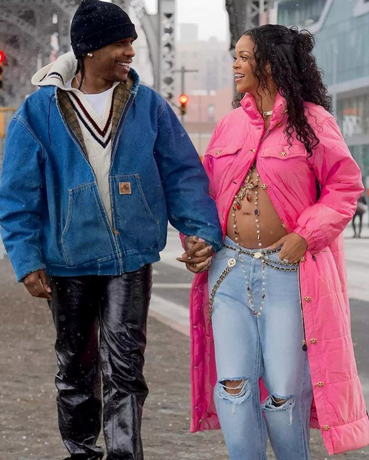 Dünyaca ünlü şarkıcı Rihanna 1