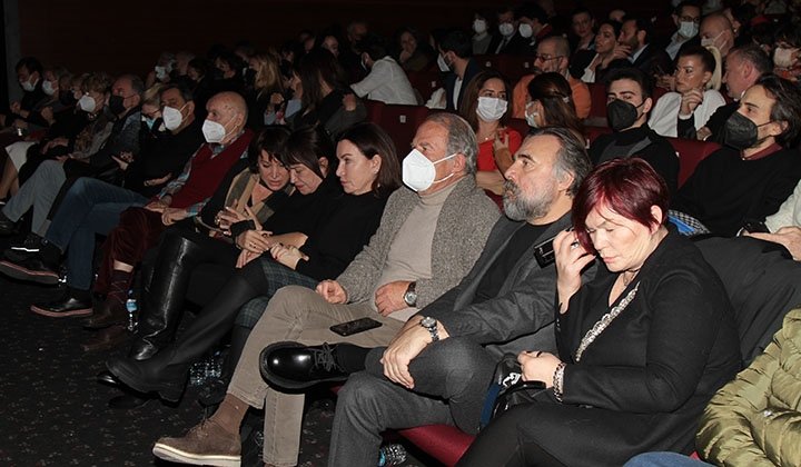 Kalpten Kalbe'nin galasına ünlü akını