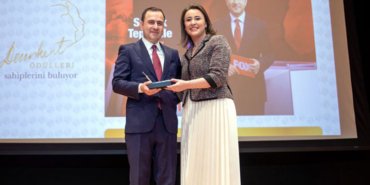 Selçuk-Tepeli-Burcu-Kösem