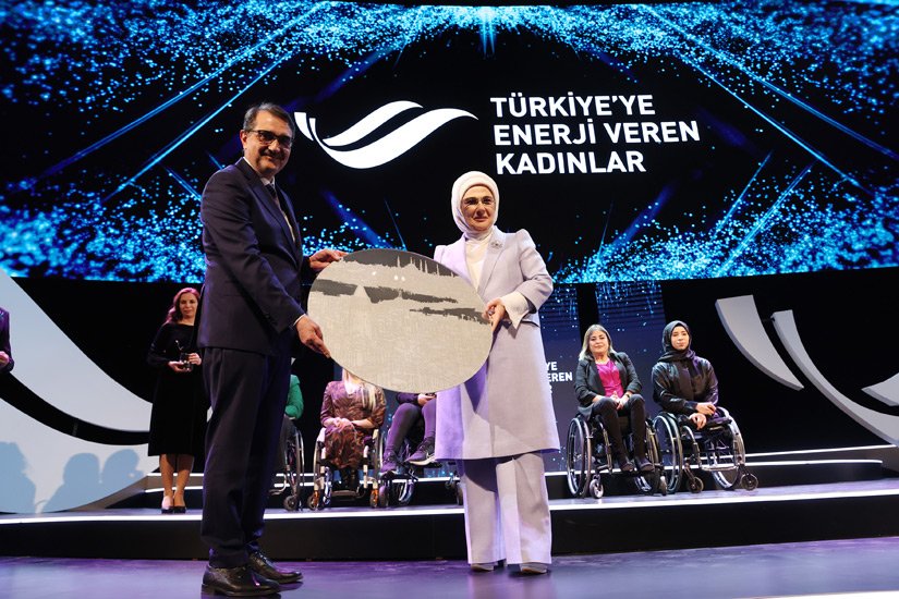 Fatih Dönmez,Emine Erdoğan