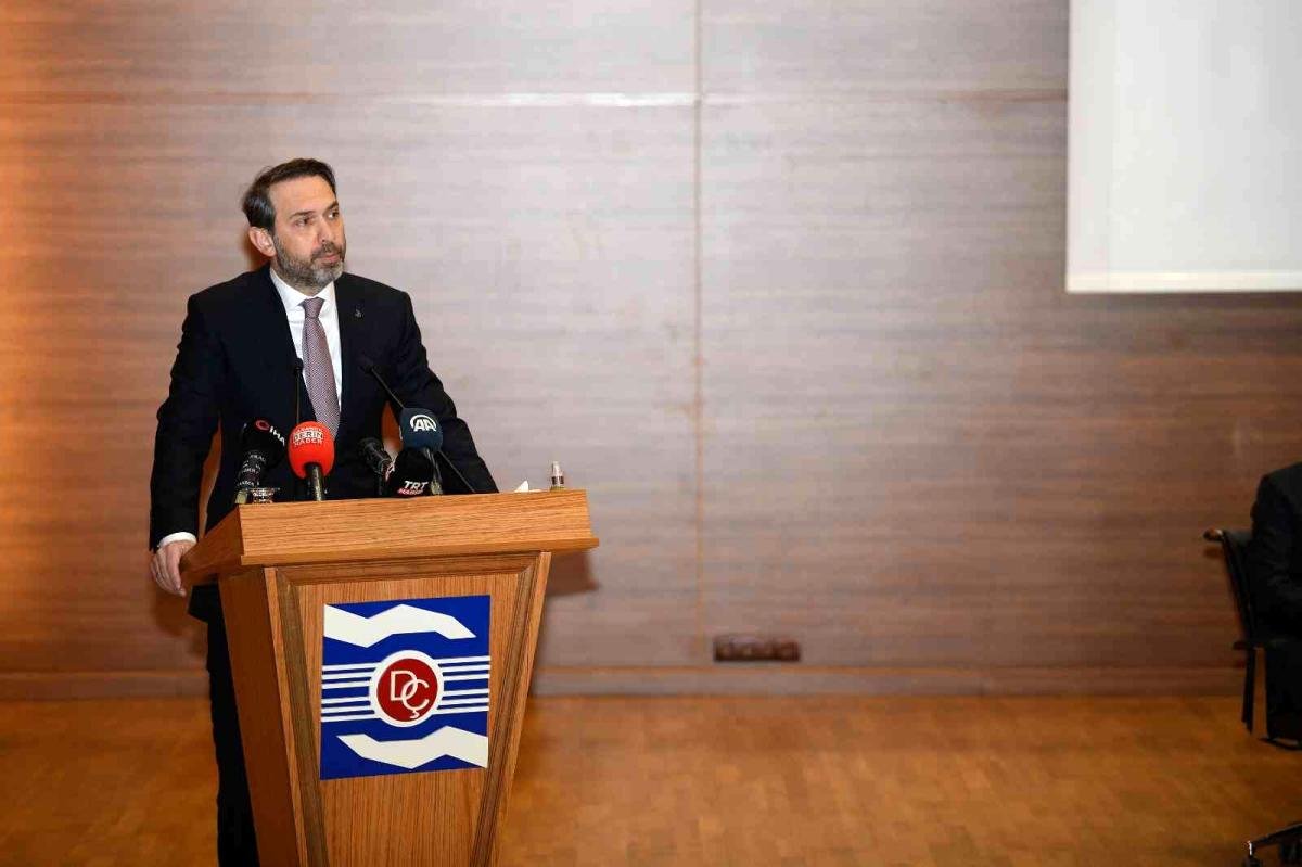 KARDEMİR Yönetim Kurulu Başkanı Alparslan Bayraktar