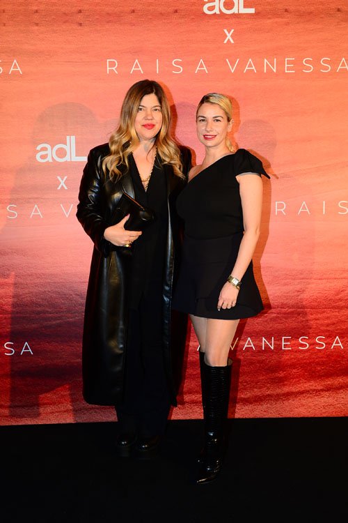 Pelin Kaya,Caroline Almozline