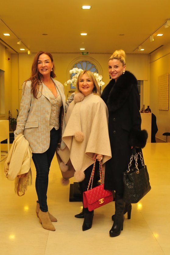 Azize Akandere,Oya Anlar Onat,Berna Mıçi