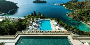 D Maris Bay 10. yılını kutluyor