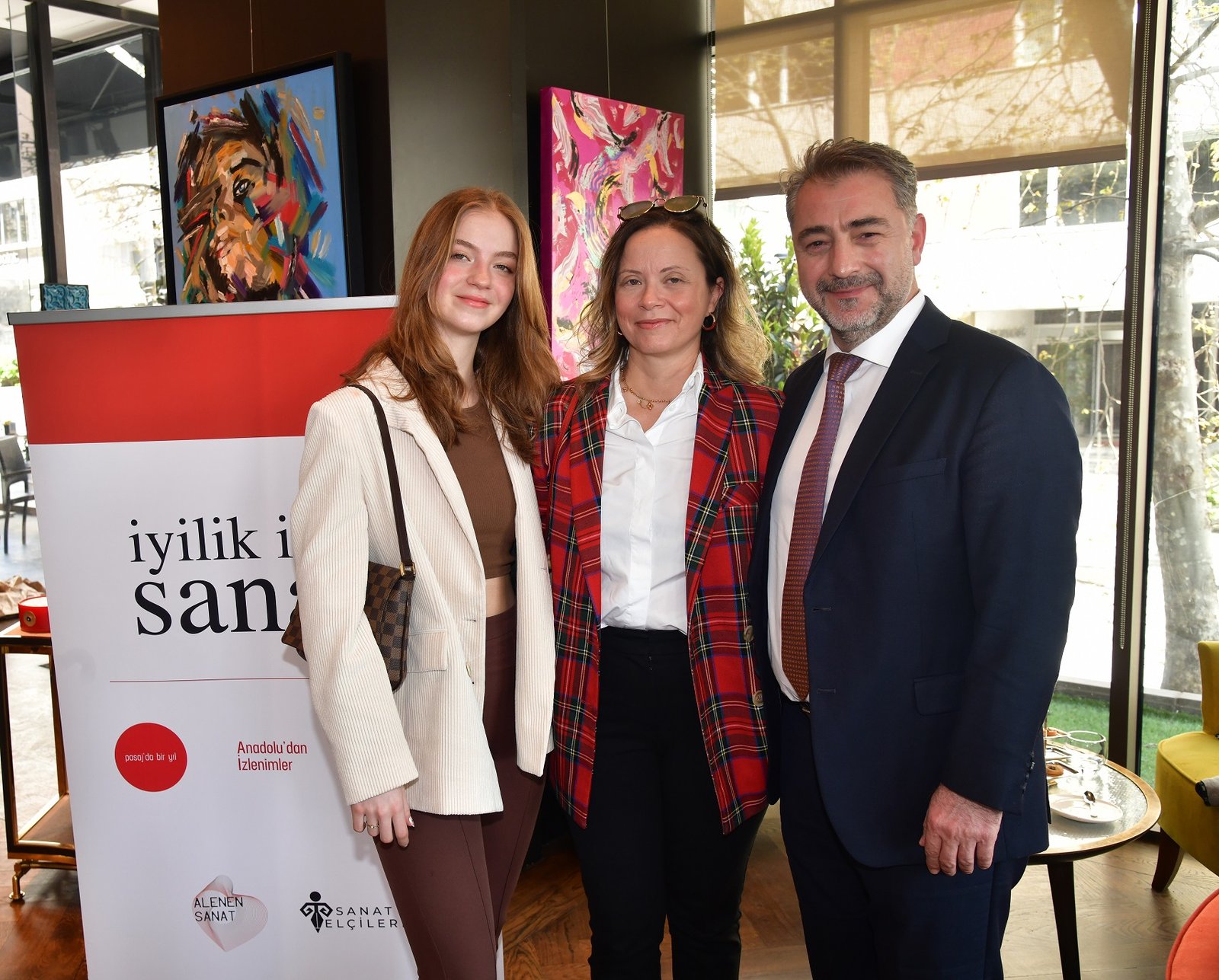 Mina&Büşra&Ozan Özkan