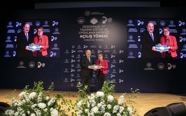 Mustafa Varank,Prof. Dr. Sondan Durukanoğlu Feyiz