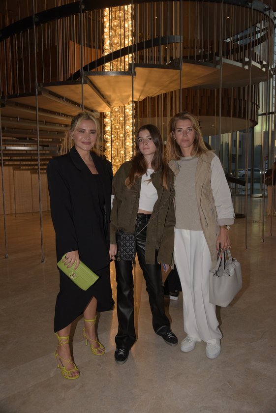 Aslı Şen,Melis Kosif,Eda Kosif,