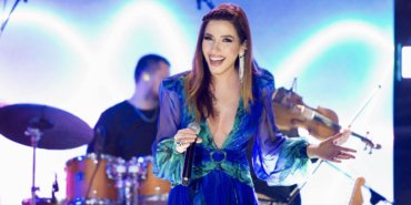 Burcu Güneş, Alanya'da sevenlerine müzik ziyafeti yaşattı