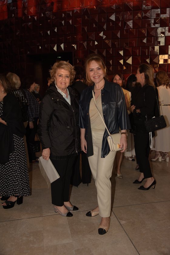 Jale Öztarhan,Müge Sırmabıyık