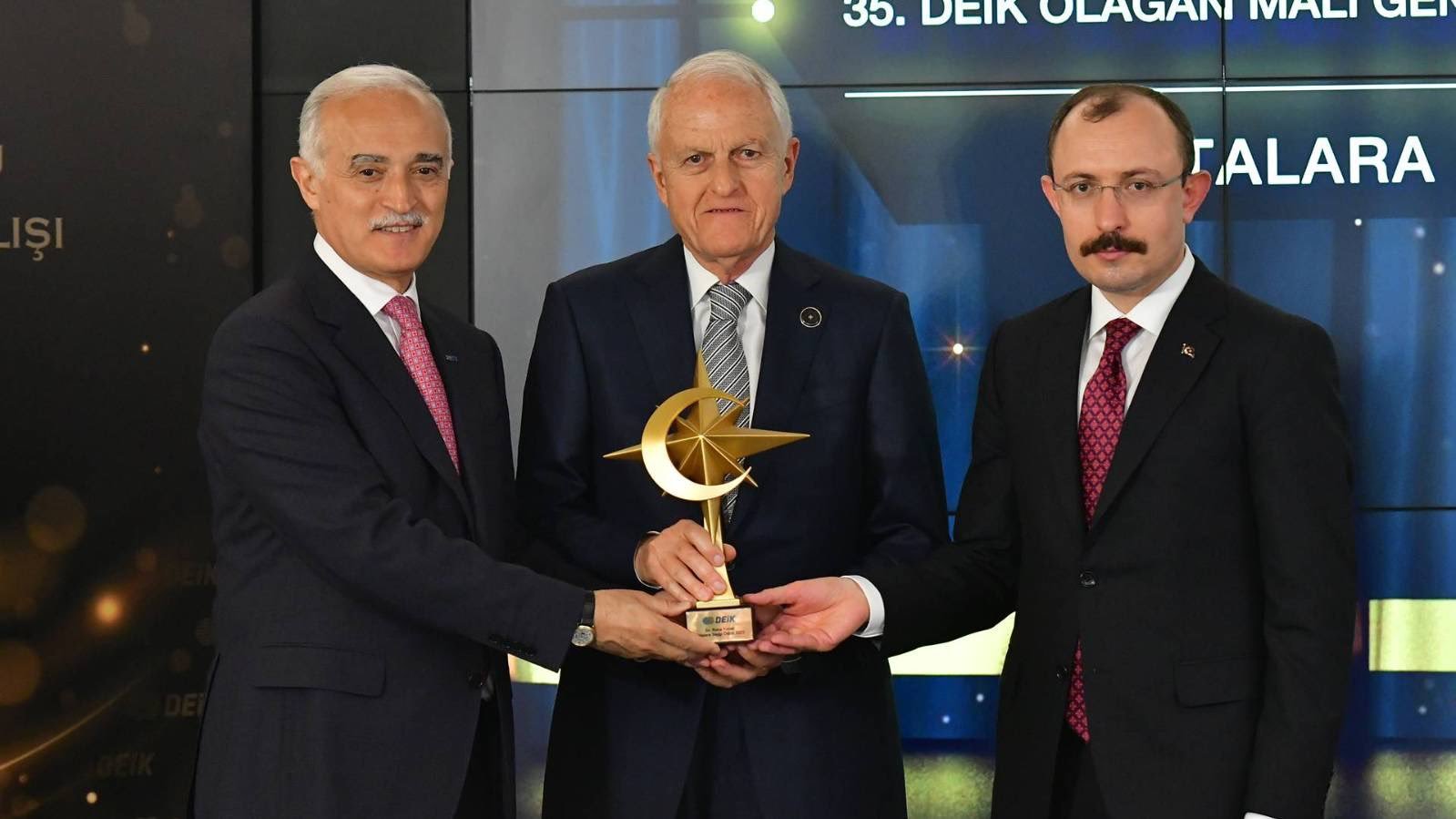 Nail Olpak,Rona Yırcalı,Mehmet Muş