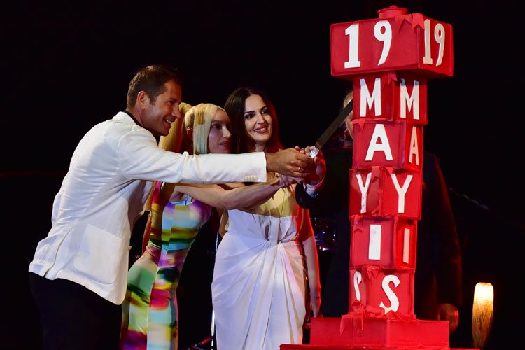 Ömer Kumova, Gülşen, Özlem Kumova