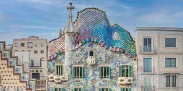 Refik Anadol’un NFT eseri 1 milyon 380 bin dolara satıldı