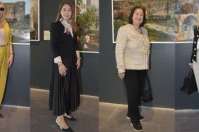 Sanatçı Nigar Helmi Abbasbayli kişisel sergisini tanıttı