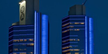EnerjiSA çalışanlarına Sabancı Holding önünde müdahale