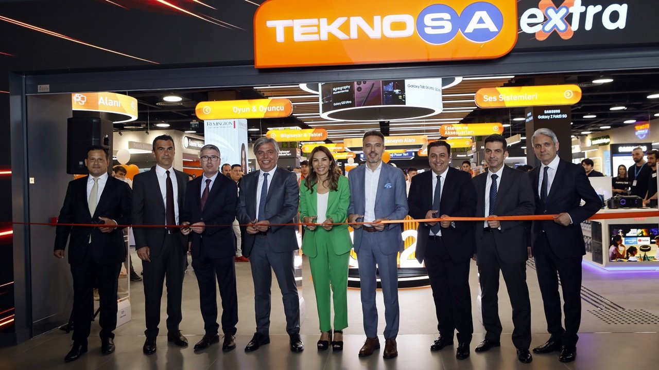 Teknosa mağaza açılışı