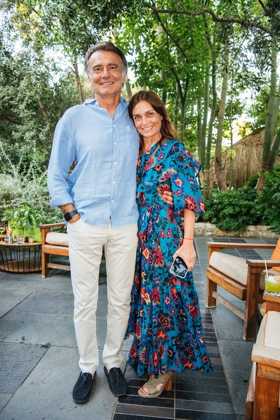 Yücel Özbek,İlana Halmen