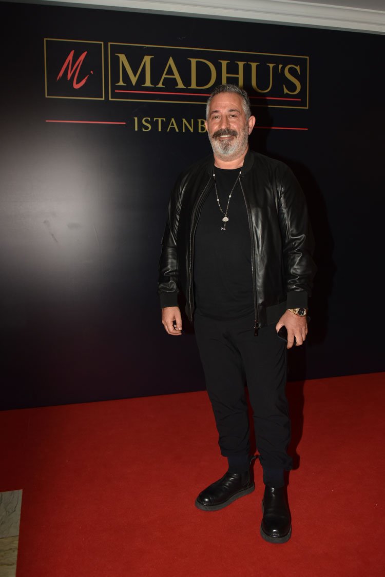 Cem Yılmaz