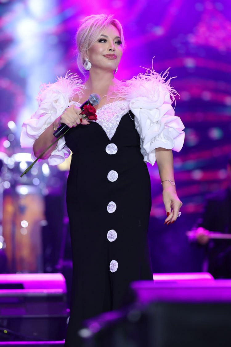 Emel Sayın