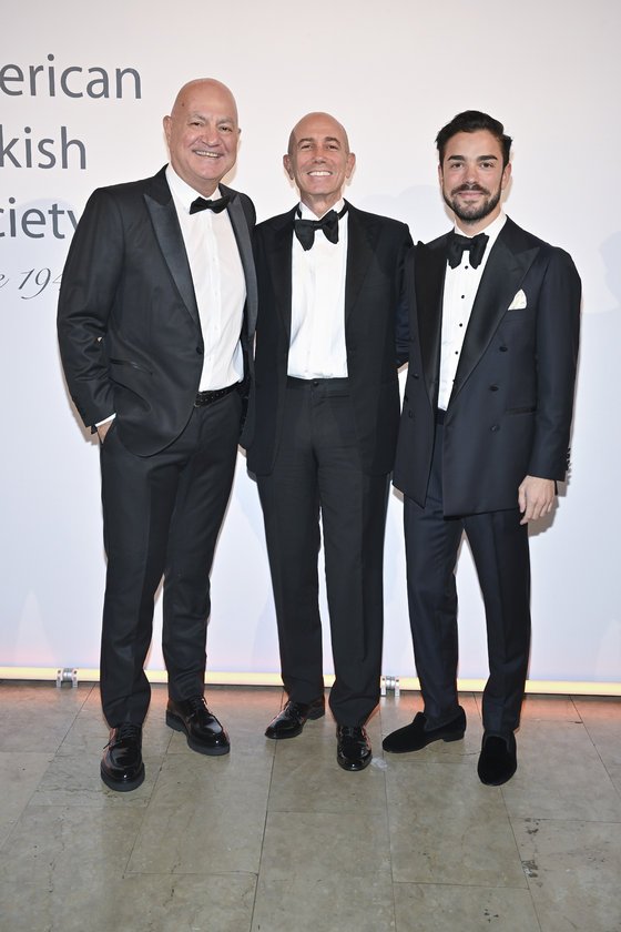 Çağatay Özdoğru,İzzet Garih,Kerem Kamışlı