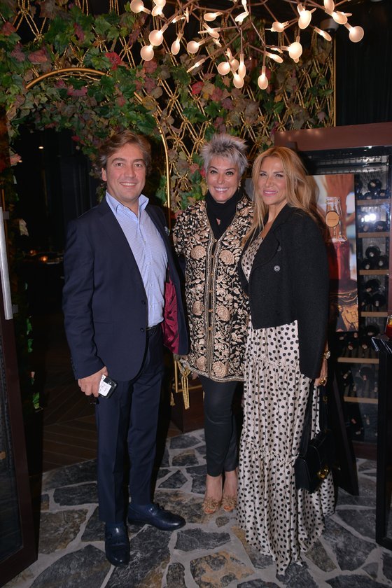 Gültekin Uçkun,Yelda İpekli,Yöntem Uçkun