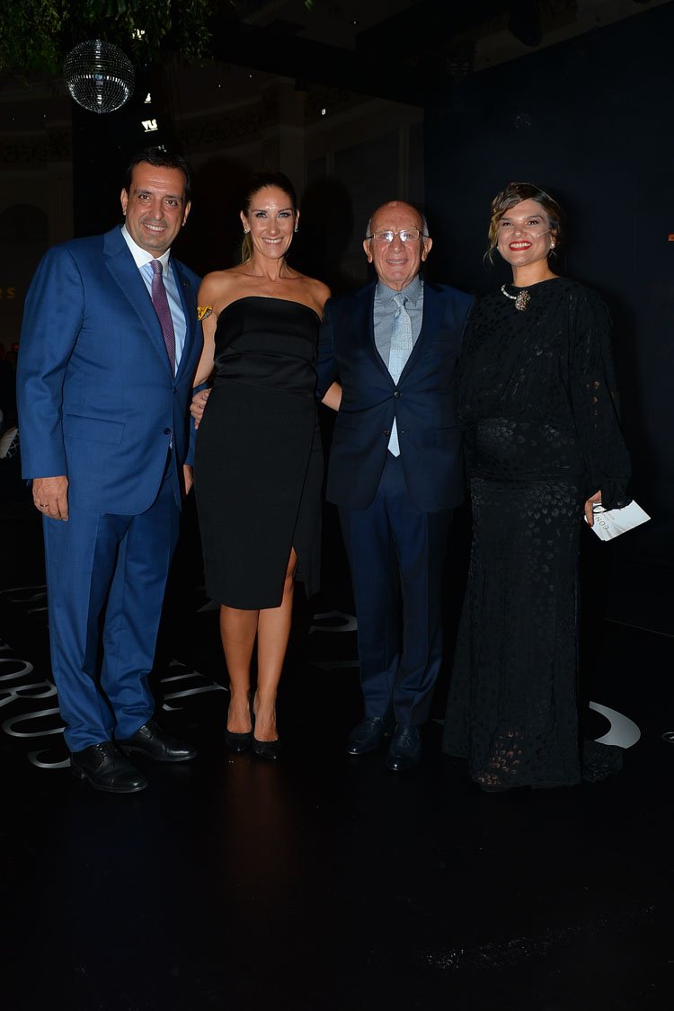 Todori Kalamaris,Claudia Kalamaris,Erdal Aksoy,Ferah Diba Yağan
