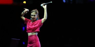 Yıldız Tilbe aşk şarkılarıyla Harbiye Açıkhava Sahnesi’nde