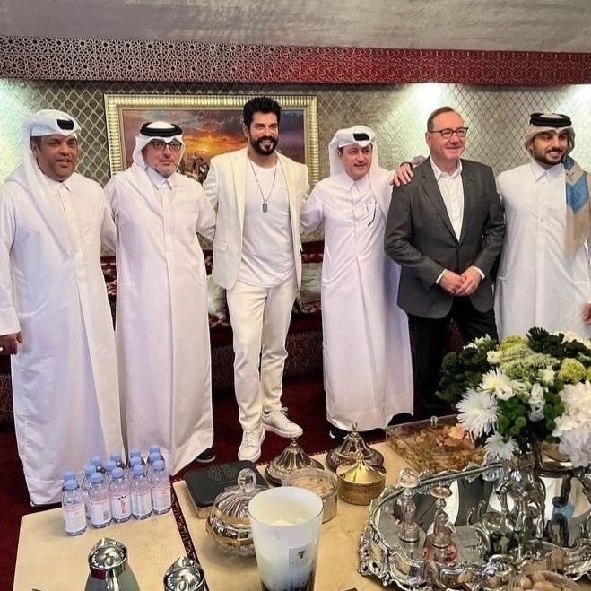 Burak Özçivit-Kevin Spacey 2