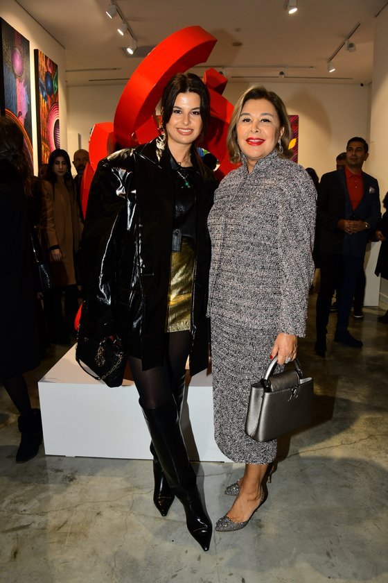 Ece Nayman,Fulya Nayman