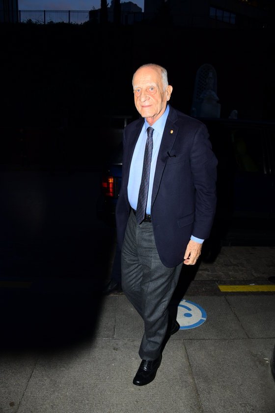 İnan Kıraç