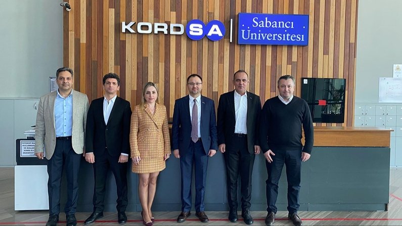 Assan Hanil ve Sabancı Üniversitesi