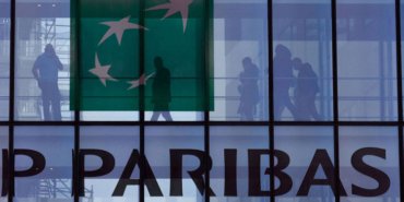 Fransa'da 5 bankaya kara para operasyonu