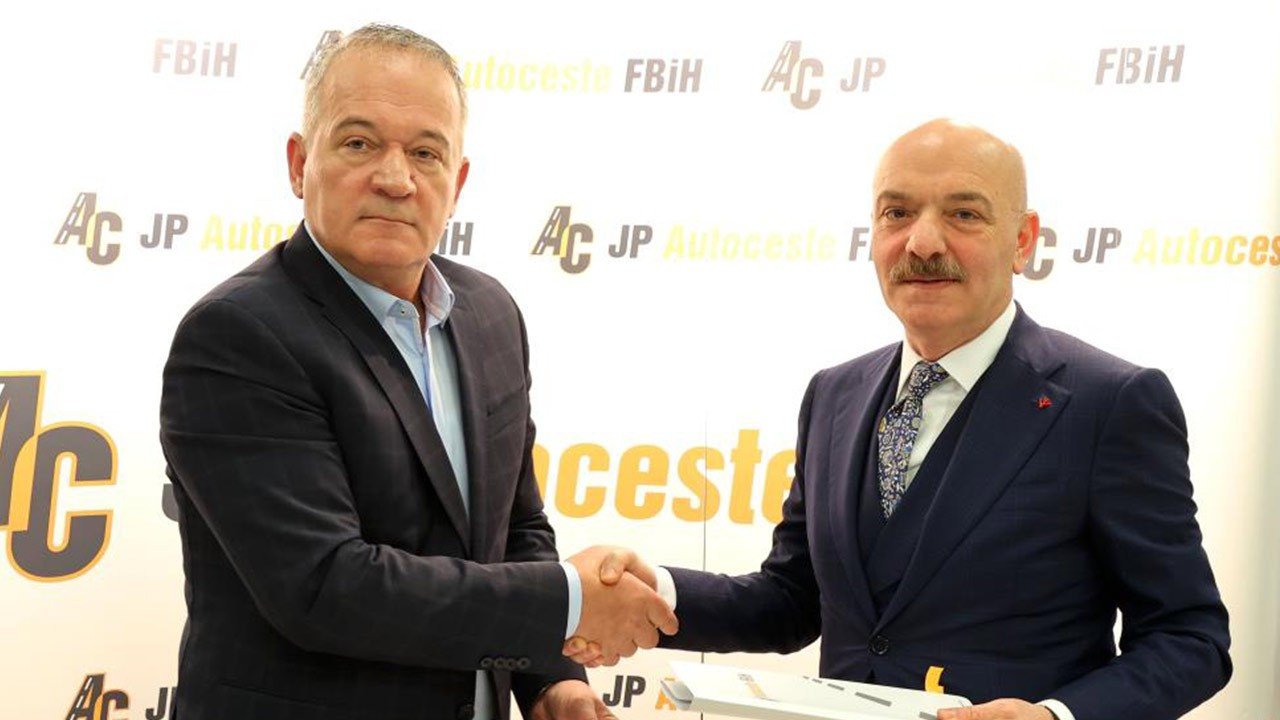 Bosna Hersek Federasyonu Karayolları İdaresi Başkanı Elmedin Voloder, Cengiz İnşaat Yönetim Kurulu Üyesi Asım Cengiz