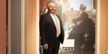 Arkas koleksiyonu ‘Pencere’ sergisiyle baharı karşılıyor