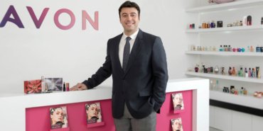 Avon'dan depremzede kadınlara yardım hareketi