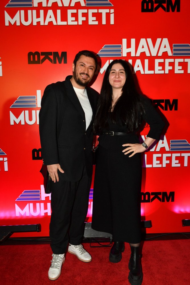 Burak Yırtar-Yasemin Sakallıoğlu