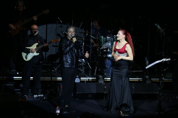 Candan Erçetin