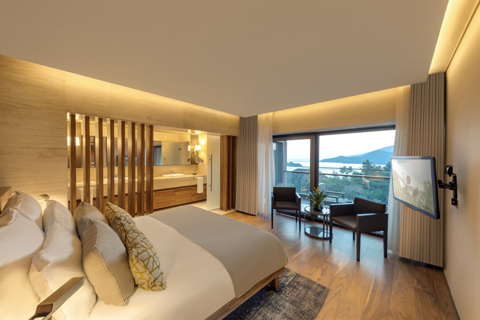 DMB-Executive Suite Partial Sea View (2)