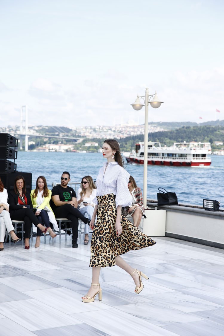 Defile