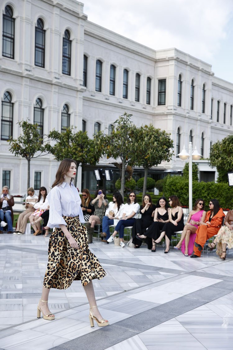 Defile