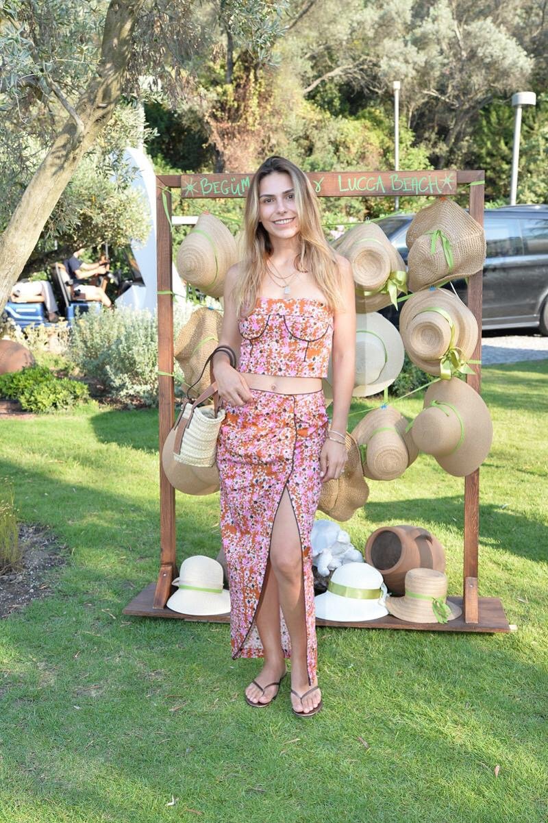 Elif Ofluoğlu
