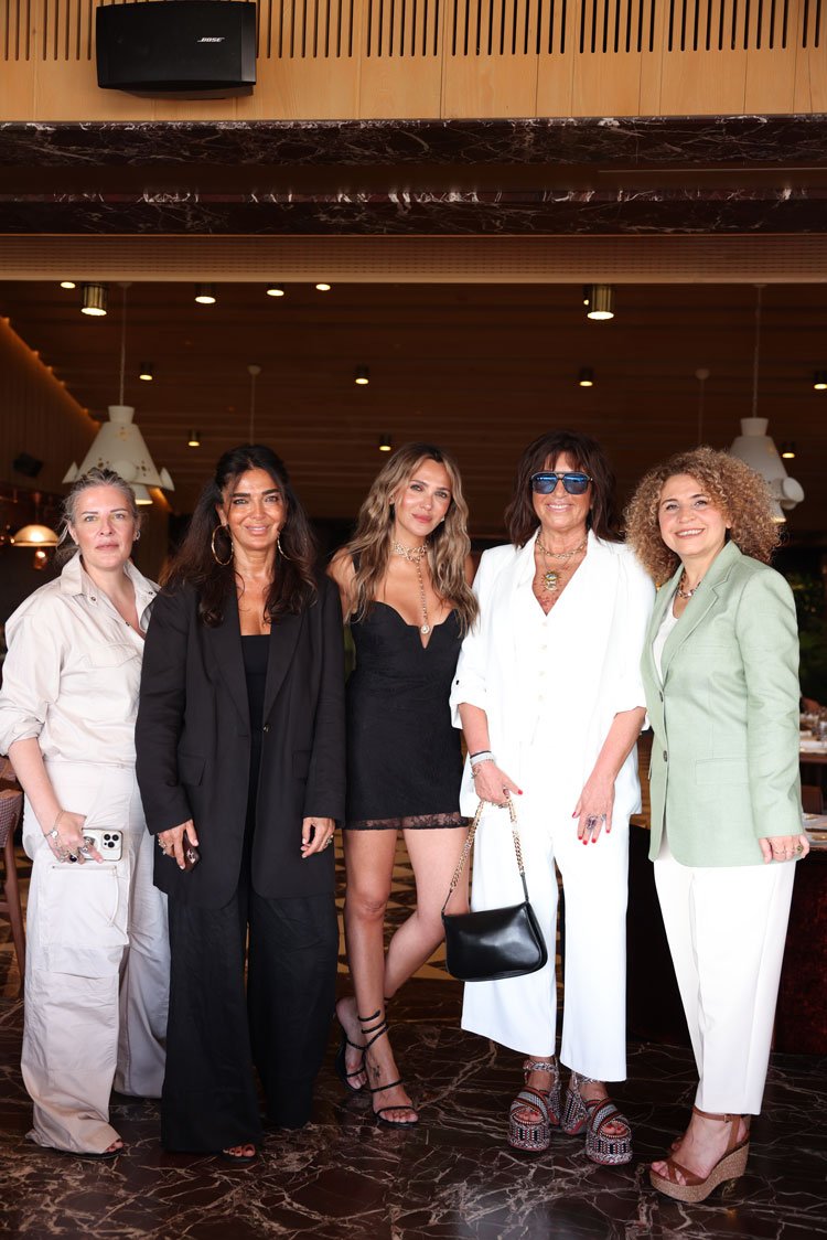 Esin Ramazanoğlu,Meltem Kazaz,Yasemin Öğün,Özlem Avcıoğlu,Zehra Işık